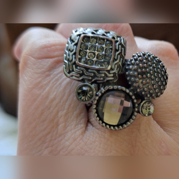 Jewelry - Silver Tone Rhinestone Adjustable Ring